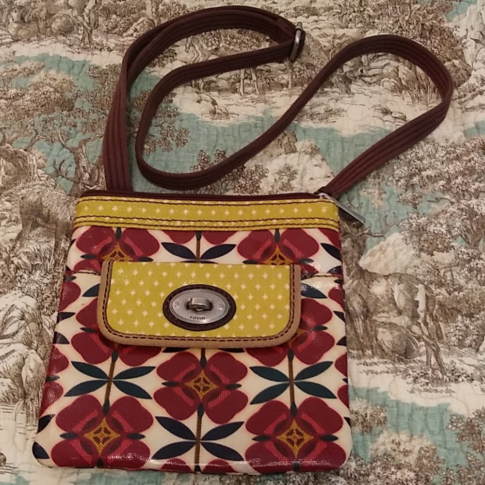 Authentic Fossil cross body.